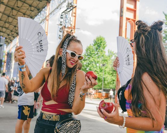 cosmic-crisp-kappa-futurfestival-goggi-visuals-3