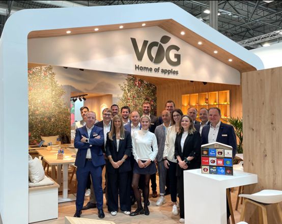 vog-fruit-attraction-stand