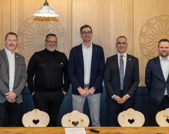 cosmic-crisp-newpartnerships-european-fl